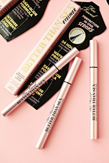 TOO FACED BETTER THAN SEX WATERPROOF EYELINER (DELINEADOR PARA OJOS A PRUEBA DE AGUA)