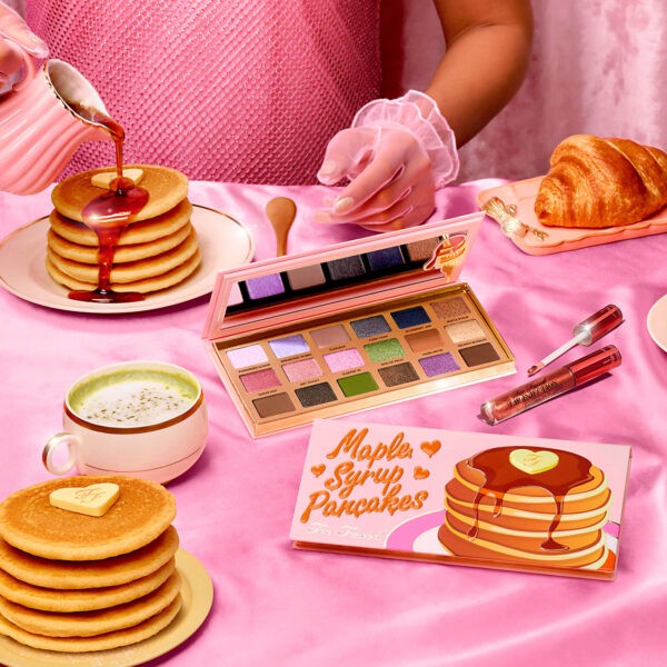 TOO FACED MAPLE SYRUP PANCAKES EYE SHADOW PALETTE