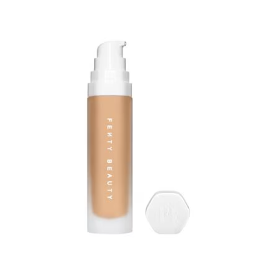 FENTY BEAUTY soft’lit naturally luminous longwear foundation (base de maquillaje para rostro) – 220