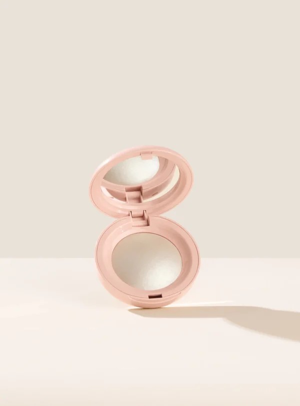 Rare Beauty Positive Light Silky Touch Highlighter “Enlighten”