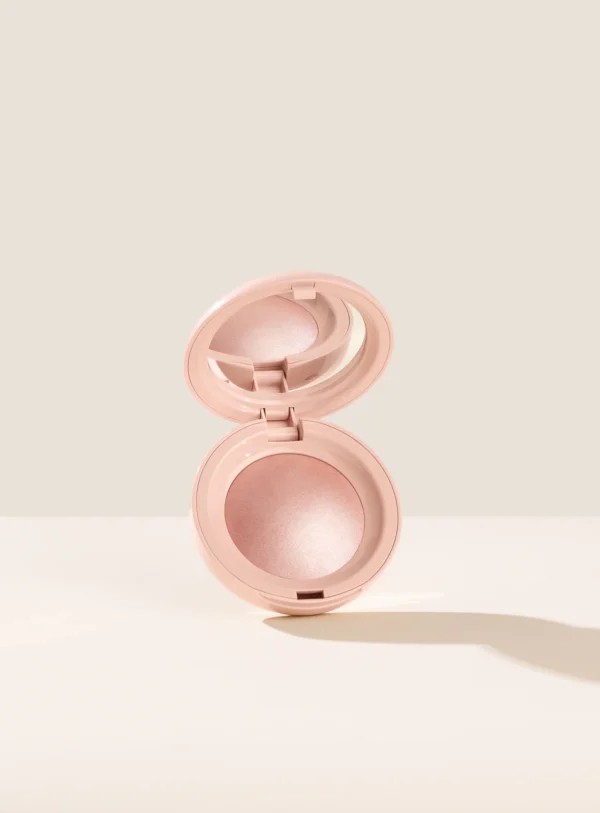 Rare Beauty Positive Light Silky Touch Highlighter “Mesmerize”